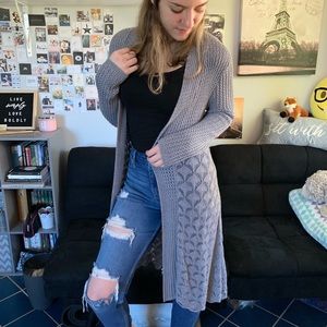 Gray knit scallop bottom long cardigan